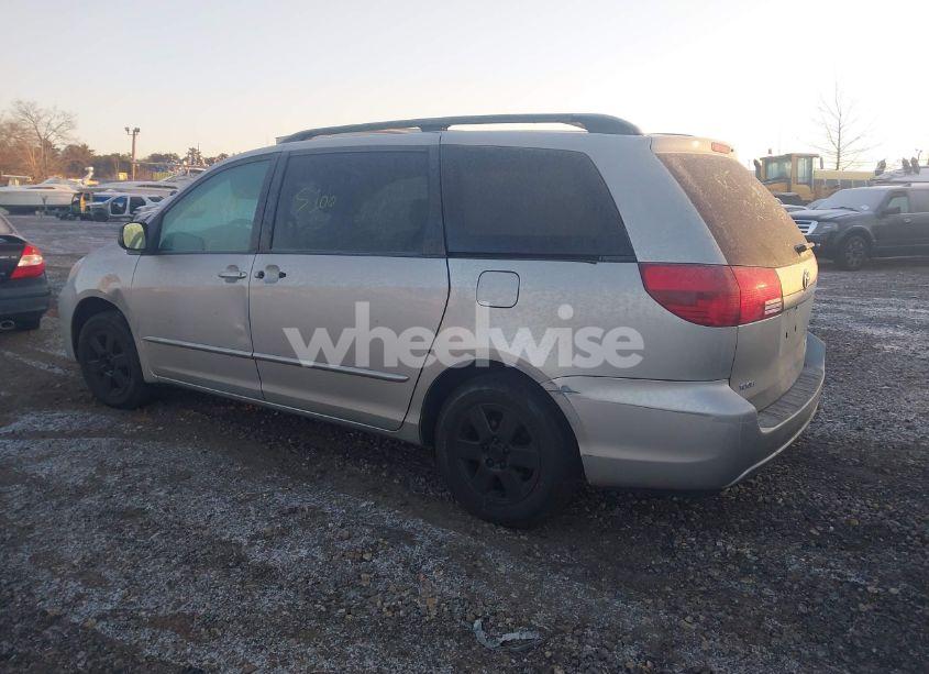 Photo 3 of 2005 Toyota Sienna LE (VIN 5TDZA23C25S227457)