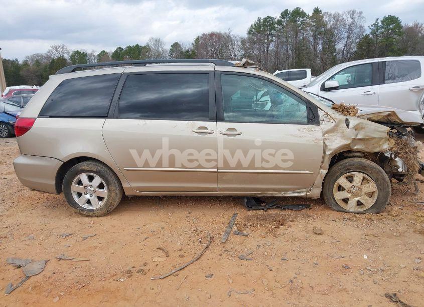 Photo 14 of 2005 Toyota Sienna LE (VIN 5TDZA23C25S256778)