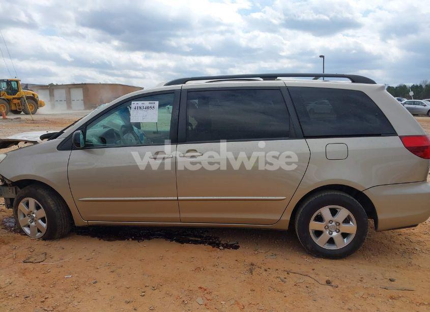 Photo 15 of 2005 Toyota Sienna LE (VIN 5TDZA23C25S256778)