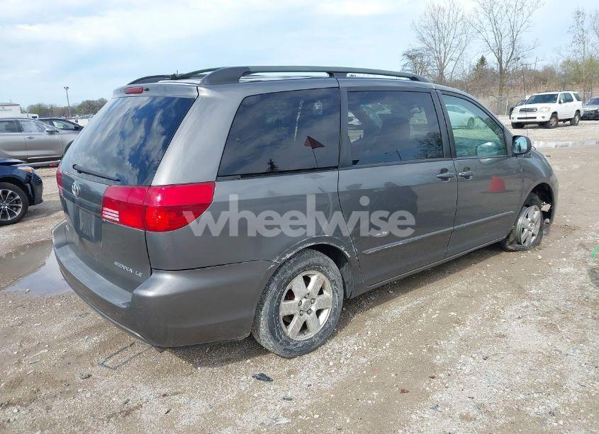 Photo 4 of 2005 Toyota Sienna LE (VIN 5TDZA23C25S269840)