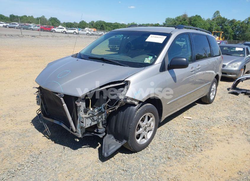 Photo 2 of 2005 Toyota Sienna LE (VIN 5TDZA23C25S278991)