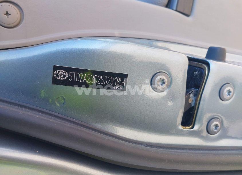 Photo 9 of 2005 Toyota Sienna LE (VIN 5TDZA23C25S291854)