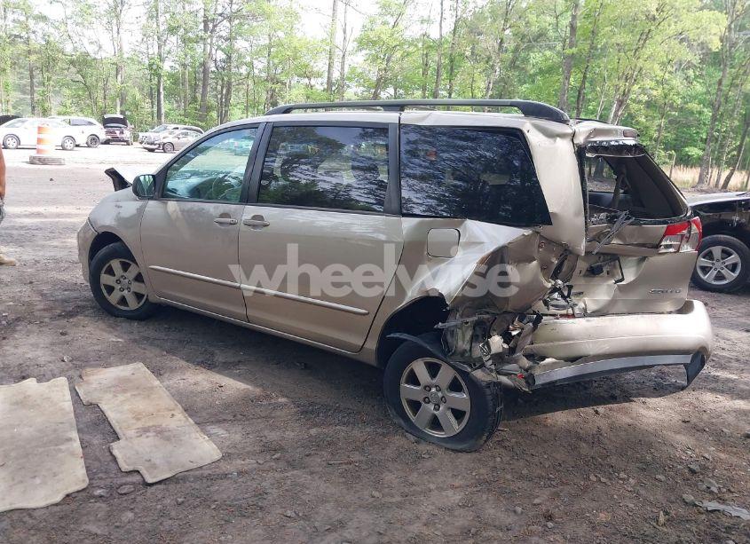 Photo 3 of 2005 Toyota Sienna LE (VIN 5TDZA23C25S301492)