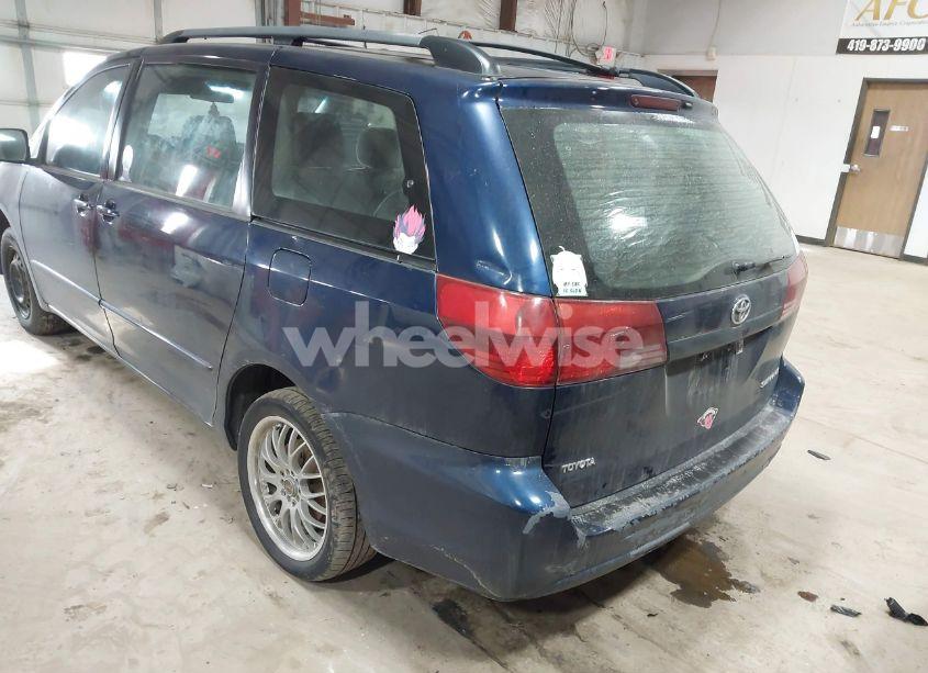 Photo 3 of 2005 Toyota Sienna CE (VIN 5TDZA23C25S334962)