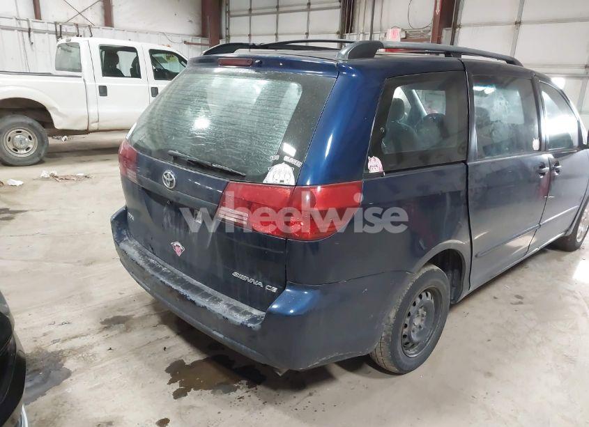 Photo 4 of 2005 Toyota Sienna CE (VIN 5TDZA23C25S334962)