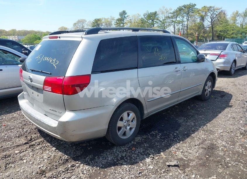Photo 4 of 2005 Toyota Sienna LE (VIN 5TDZA23C25S342527)