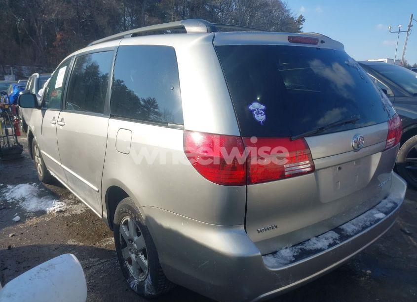 Photo 3 of 2005 Toyota Sienna LE (VIN 5TDZA23C25S343970)