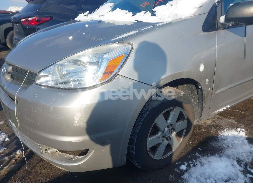 Photo 6 of 2005 Toyota Sienna LE (VIN 5TDZA23C25S343970)