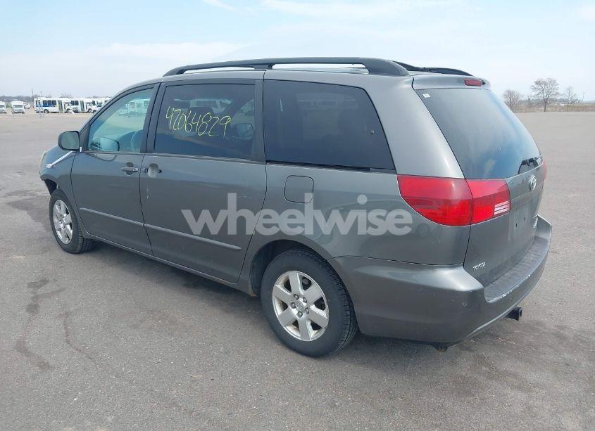 Photo 3 of 2005 Toyota Sienna LE (VIN 5TDZA23C25S356329)