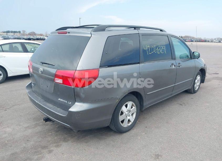 Photo 4 of 2005 Toyota Sienna LE (VIN 5TDZA23C25S356329)