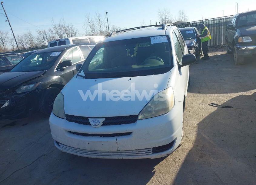 Photo 12 of 2005 Toyota Sienna CE/LE (VIN 5TDZA23C25S368237)