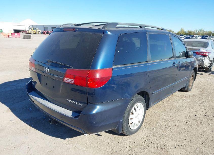 Photo 4 of 2005 Toyota Sienna LE (VIN 5TDZA23C25S380808)