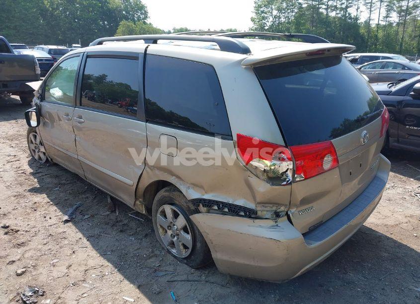 Photo 3 of 2006 Toyota Sienna LE (VIN 5TDZA23C26S398601)