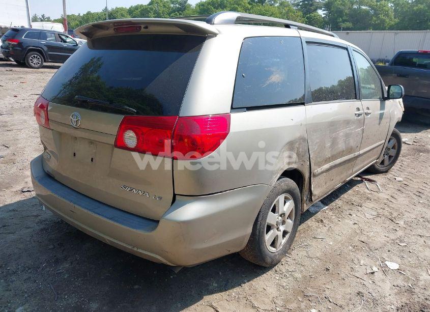 Photo 4 of 2006 Toyota Sienna LE (VIN 5TDZA23C26S398601)