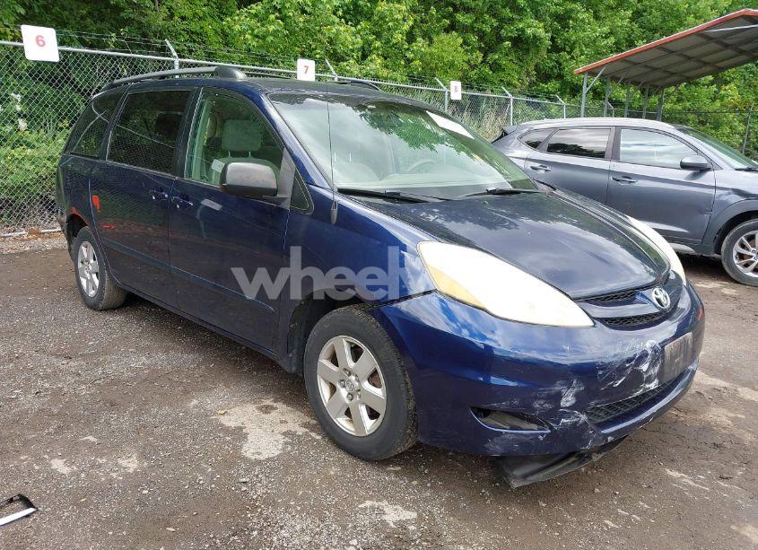 2006 Toyota Sienna CE/LE (VIN 5TDZA23C26S415817) main photo