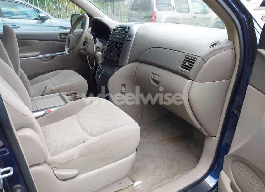 Photo 5 of 2006 Toyota Sienna CE/LE (VIN 5TDZA23C26S415817)