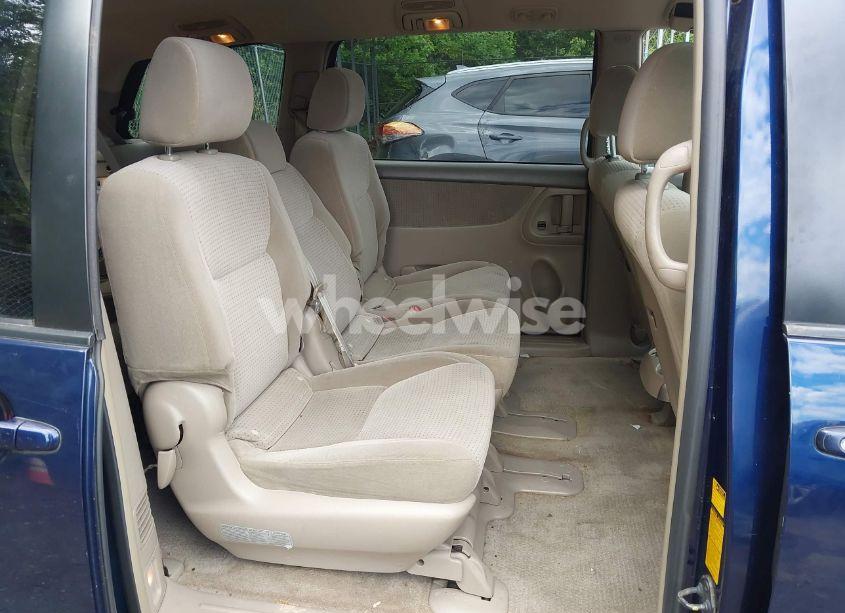 Photo 8 of 2006 Toyota Sienna CE/LE (VIN 5TDZA23C26S415817)