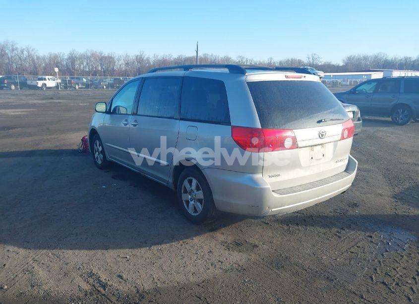 Photo 3 of 2006 Toyota Sienna LE (VIN 5TDZA23C26S418233)