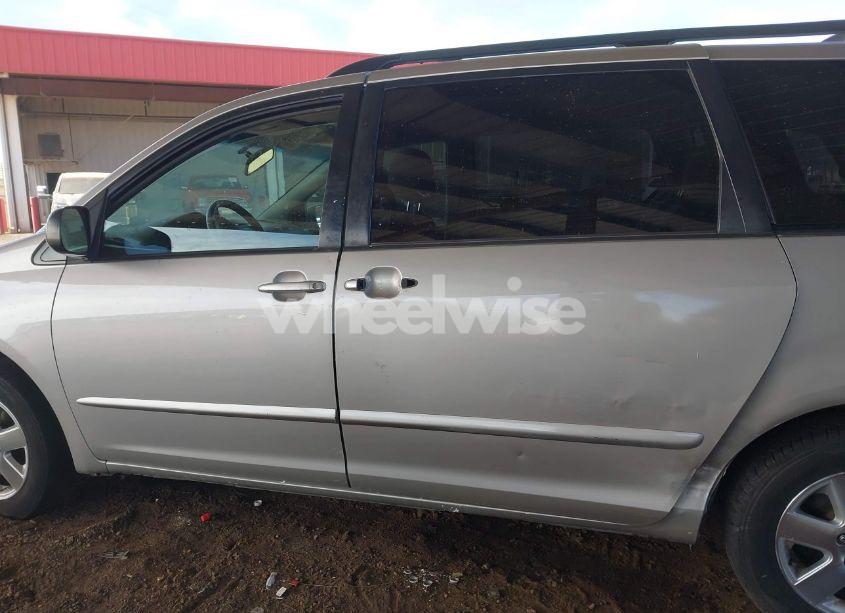 Photo 15 of 2006 Toyota Sienna LE (VIN 5TDZA23C26S456285)