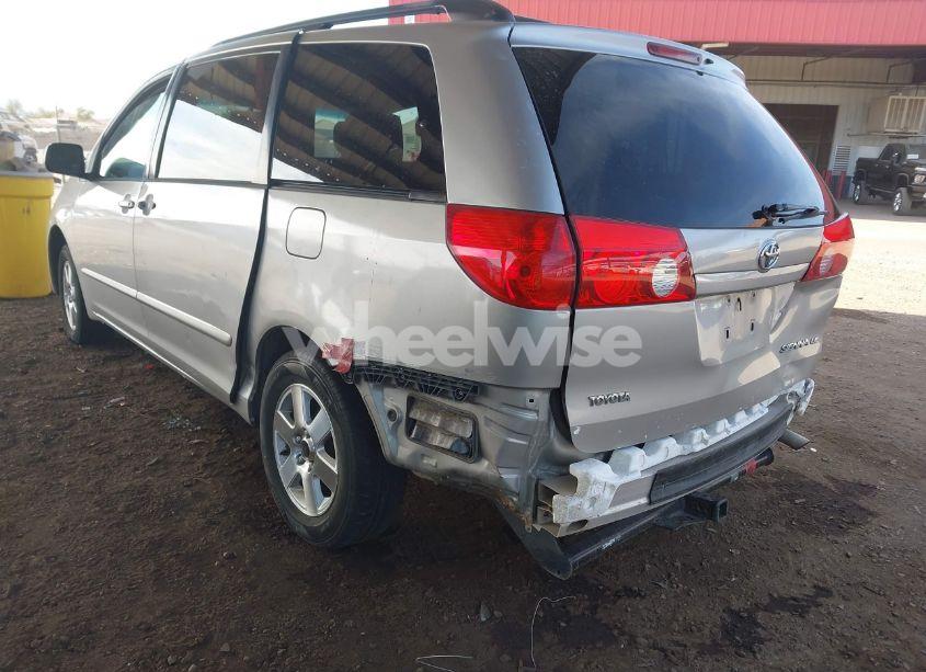 Photo 3 of 2006 Toyota Sienna LE (VIN 5TDZA23C26S456285)