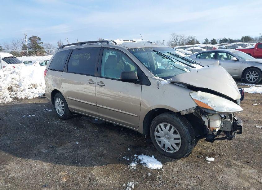 2006 Toyota Sienna LE (VIN 5TDZA23C26S459414) main photo
