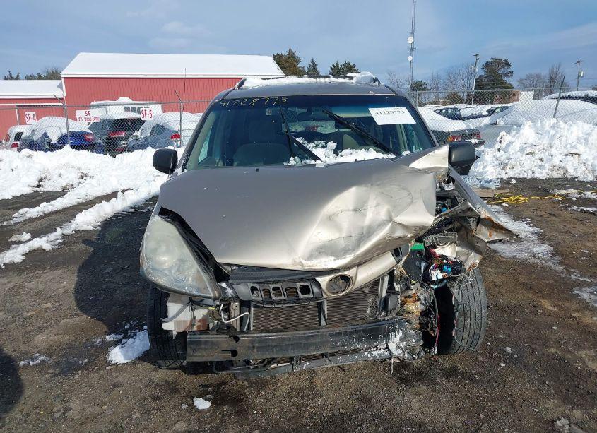 Photo 13 of 2006 Toyota Sienna LE (VIN 5TDZA23C26S459414)
