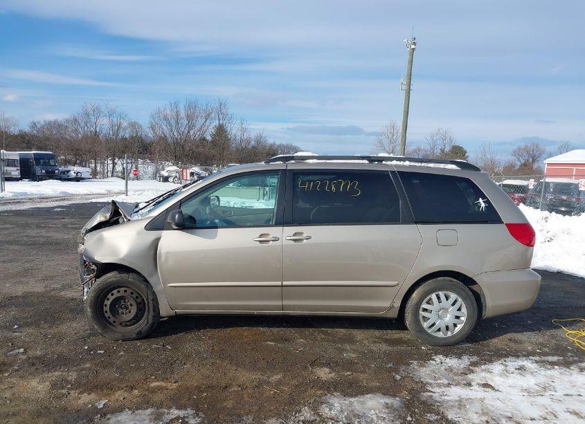 Photo 15 of 2006 Toyota Sienna LE (VIN 5TDZA23C26S459414)