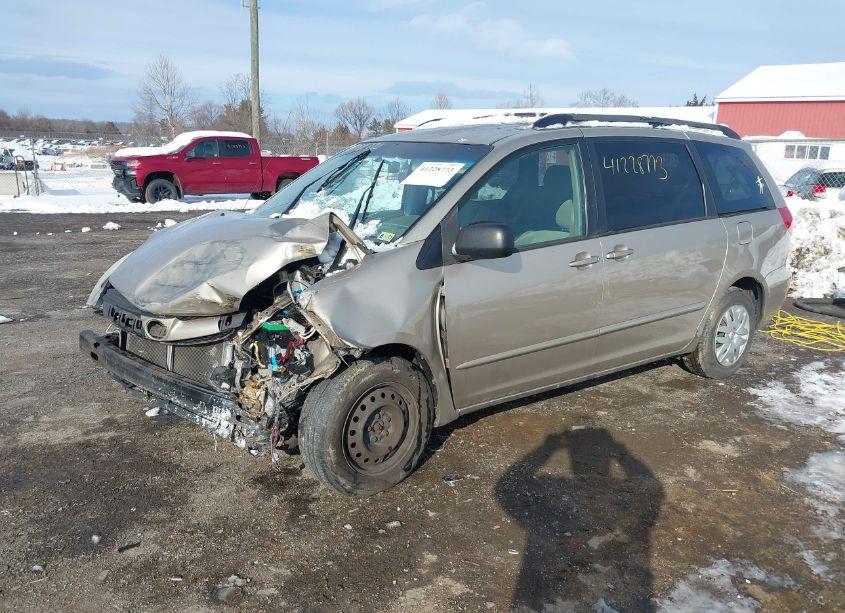 Photo 2 of 2006 Toyota Sienna LE (VIN 5TDZA23C26S459414)