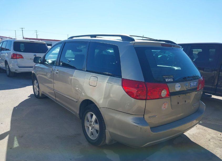 Photo 3 of 2006 Toyota Sienna CE (VIN 5TDZA23C26S468694)