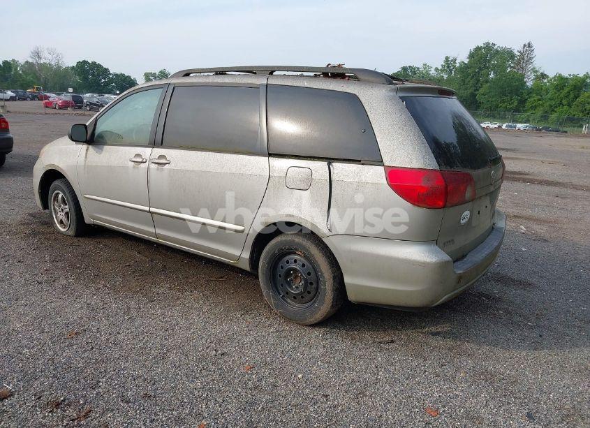 Photo 3 of 2006 Toyota Sienna LE (VIN 5TDZA23C26S505047)