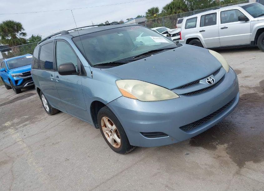 2006 Toyota Sienna LE (VIN 5TDZA23C26S509924) main photo