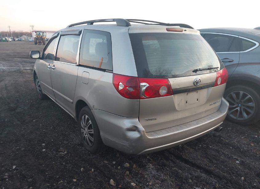 Photo 3 of 2006 Toyota Sienna CE/LE (VIN 5TDZA23C26S511902)