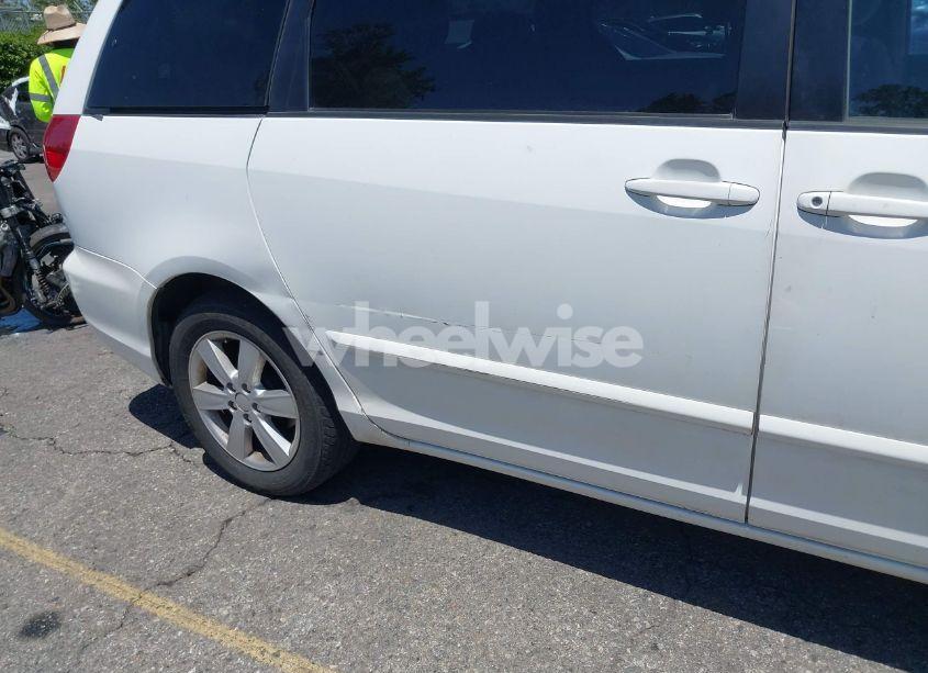 Photo 18 of 2006 Toyota Sienna LE (VIN 5TDZA23C26S513925)