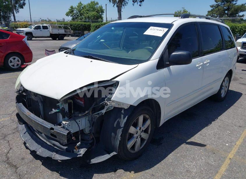 Photo 2 of 2006 Toyota Sienna LE (VIN 5TDZA23C26S513925)