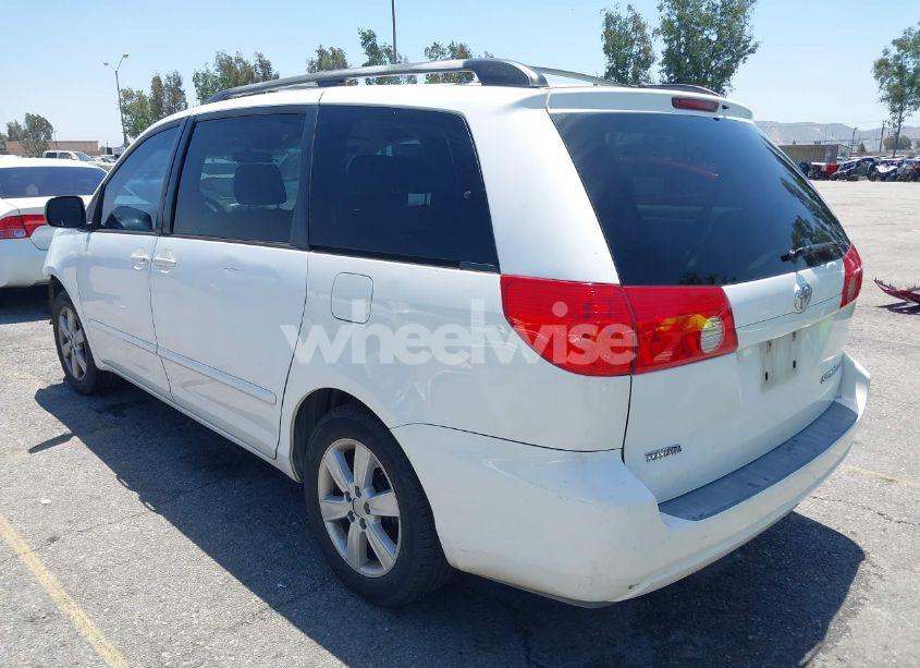 Photo 3 of 2006 Toyota Sienna LE (VIN 5TDZA23C26S513925)