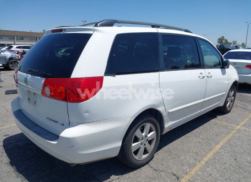 Photo 4 of 2006 Toyota Sienna LE (VIN 5TDZA23C26S513925)
