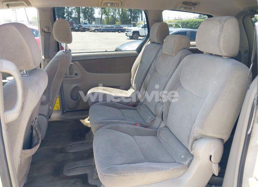 Photo 8 of 2006 Toyota Sienna LE (VIN 5TDZA23C26S513925)