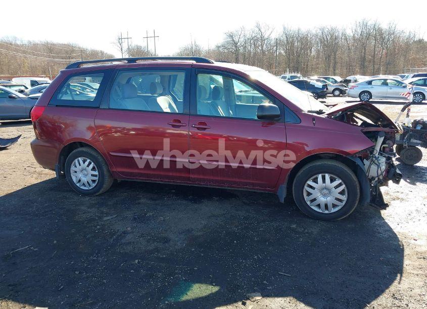Photo 13 of 2006 Toyota Sienna CE (VIN 5TDZA23C26S516596)