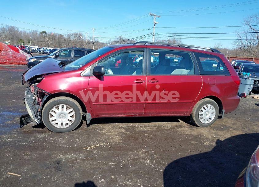 Photo 14 of 2006 Toyota Sienna CE (VIN 5TDZA23C26S516596)