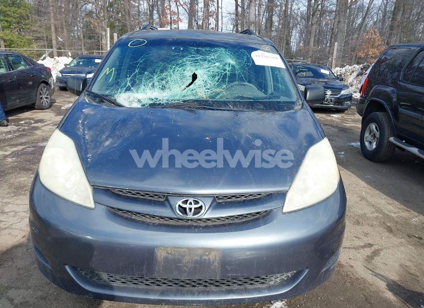 Photo 6 of 2006 Toyota Sienna LE (VIN 5TDZA23C26S518400)