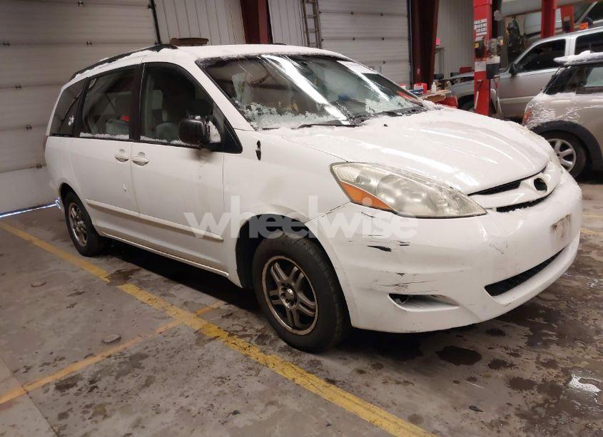 2006 Toyota Sienna CE (VIN 5TDZA23C26S524083) main photo