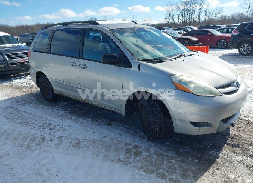 2006 Toyota Sienna CE (VIN 5TDZA23C26S533592) main photo