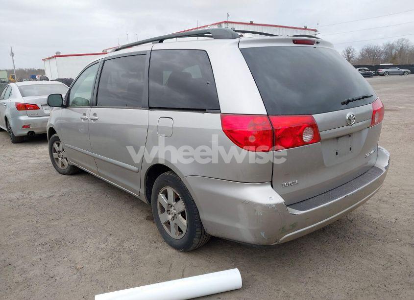 Photo 3 of 2006 Toyota Sienna LE (VIN 5TDZA23C26S540235)