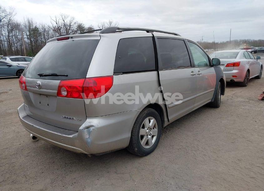 Photo 4 of 2006 Toyota Sienna LE (VIN 5TDZA23C26S540235)