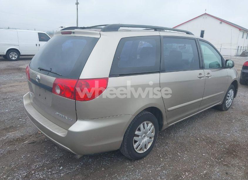 Photo 4 of 2006 Toyota Sienna CE (VIN 5TDZA23C26S563613)