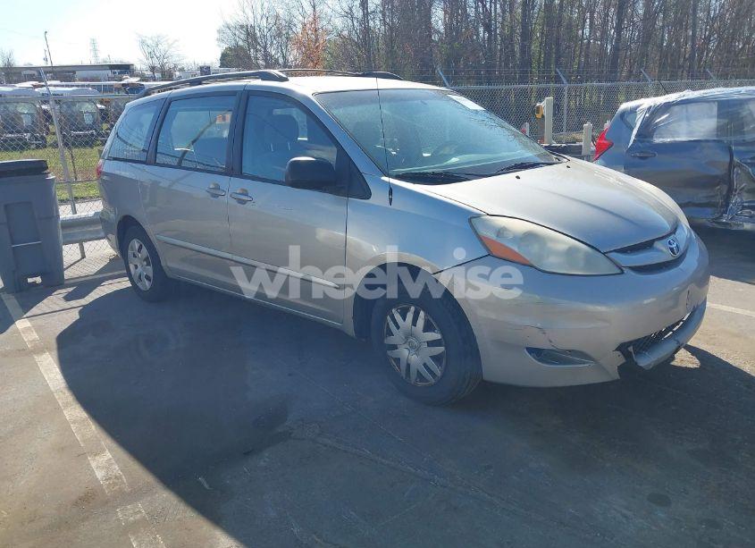 2006 Toyota Sienna CE (VIN 5TDZA23C26S577124) main photo