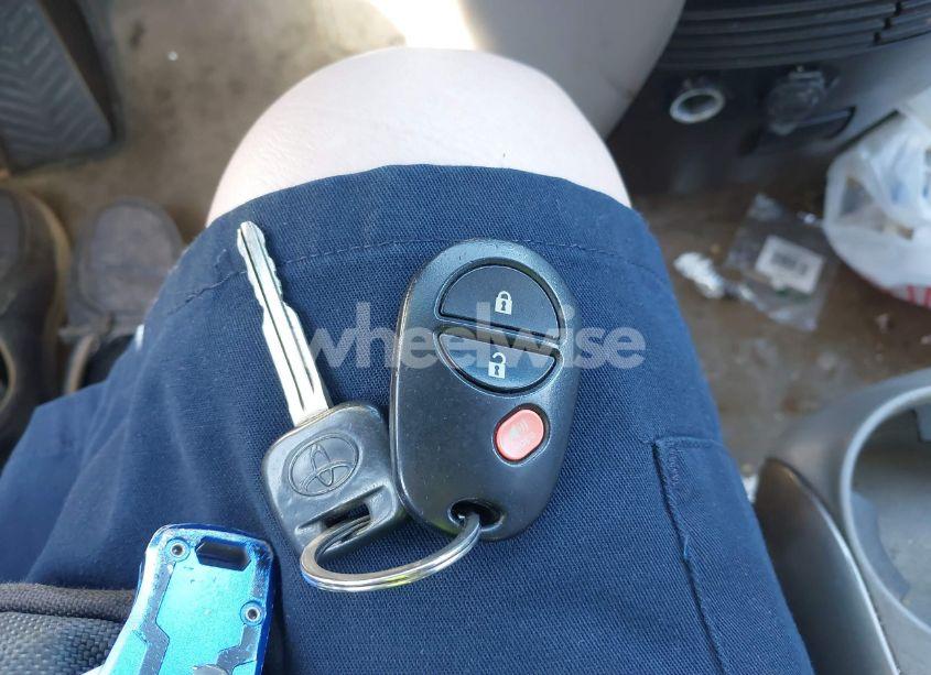 Photo 11 of 2006 Toyota Sienna CE (VIN 5TDZA23C26S577124)