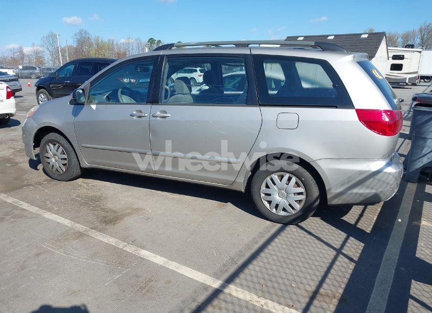 Photo 3 of 2006 Toyota Sienna CE (VIN 5TDZA23C26S577124)