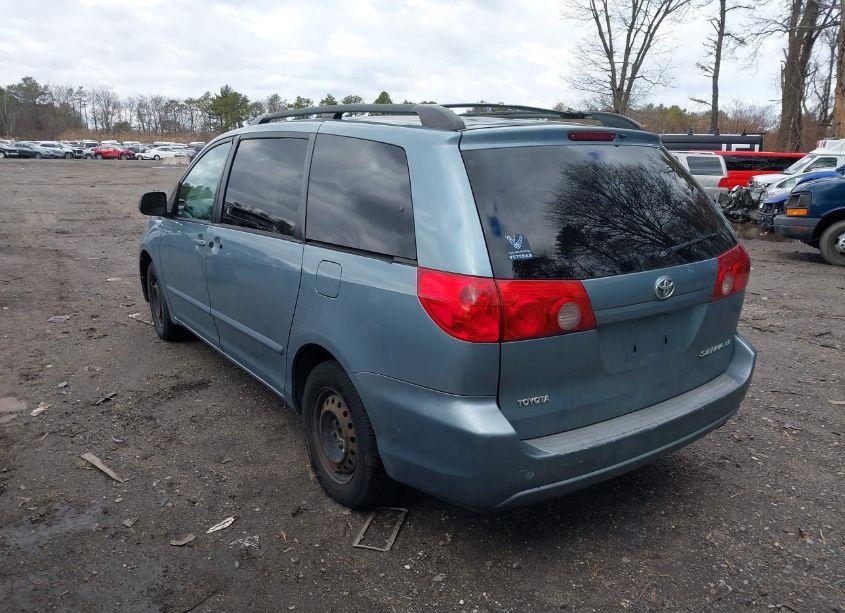 Photo 3 of 2006 Toyota Sienna LE (VIN 5TDZA23C26S583229)