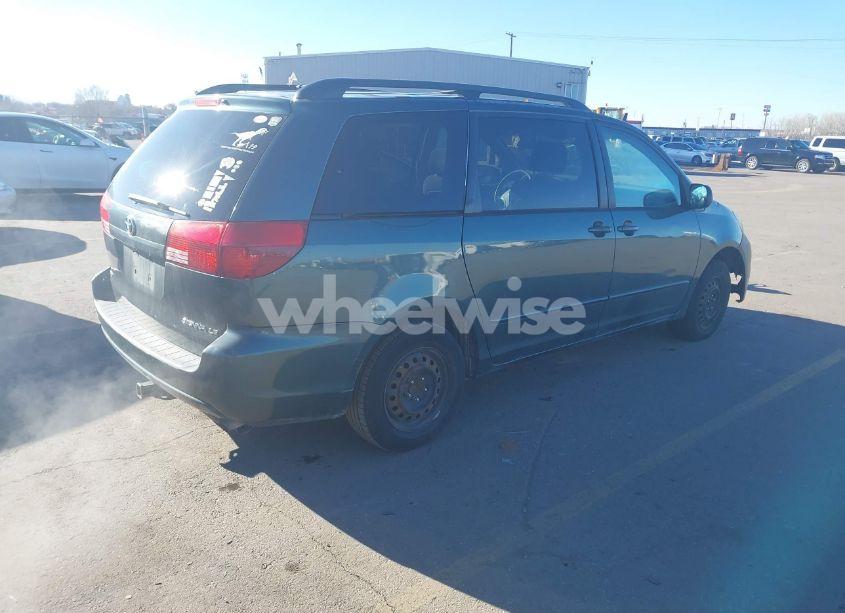 Photo 4 of 2004 Toyota Sienna LE (VIN 5TDZA23C34S012488)